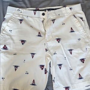 Denali white boat shorts
